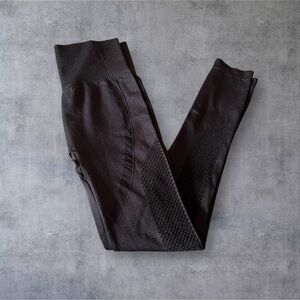 No Boundaries Seamless Black Leggings – Size M (7–9)